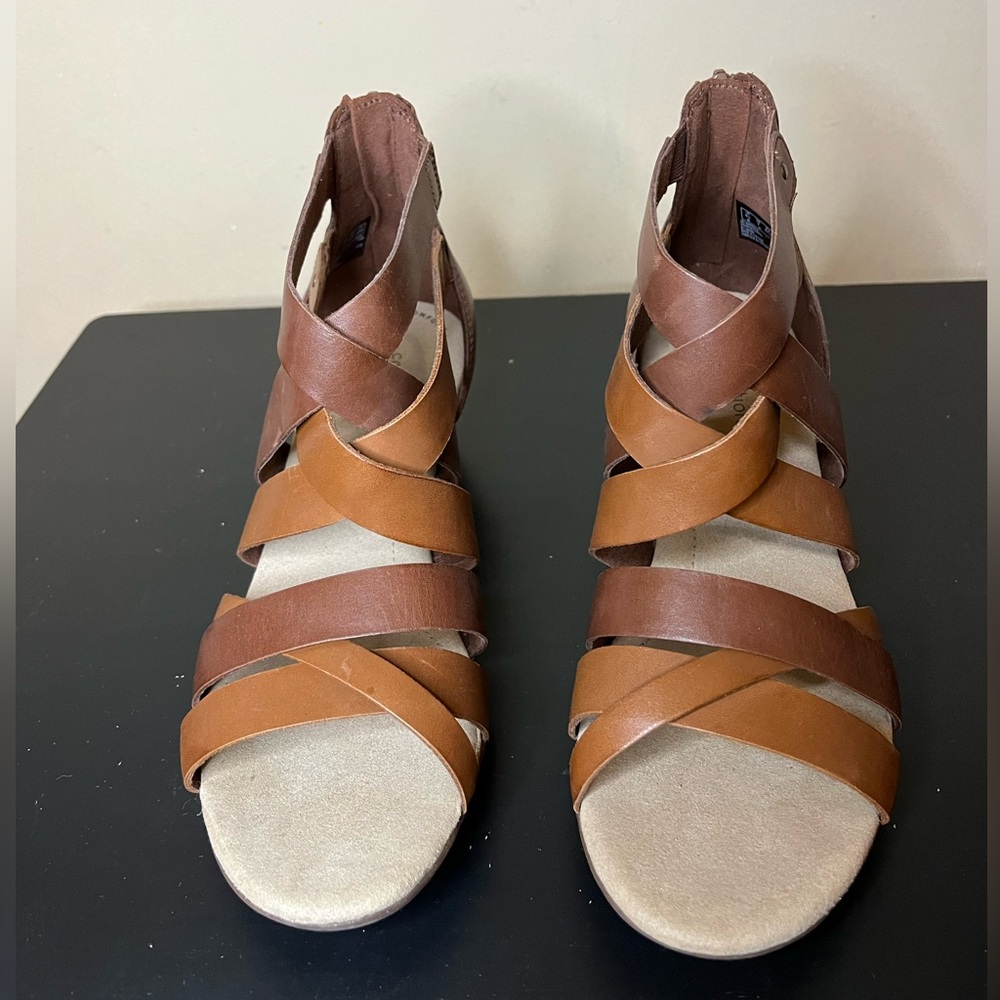 Clarks Valarie Dream heeled strappy sandal size 7 EUC - Picture 7 of 13